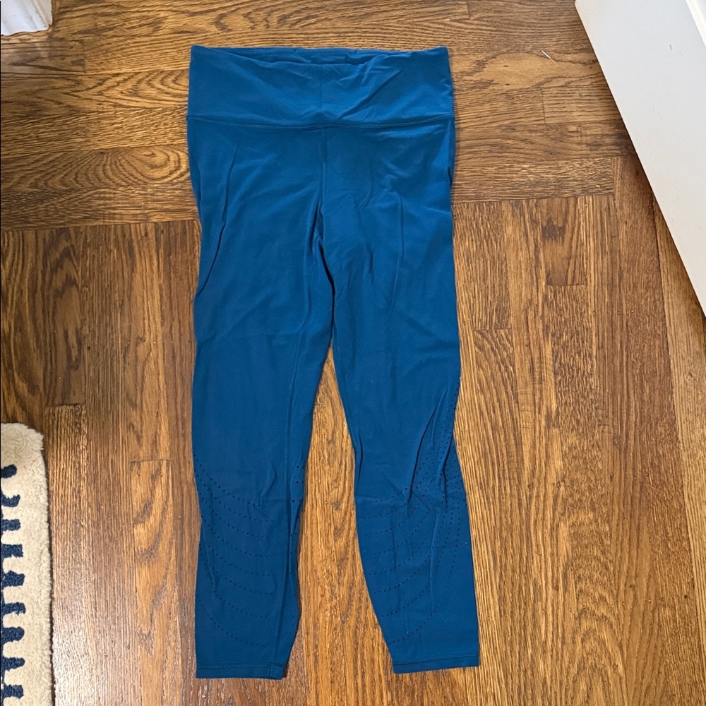 Athleta Elation Laser Cut 7/8 Tight | Size M | Teal